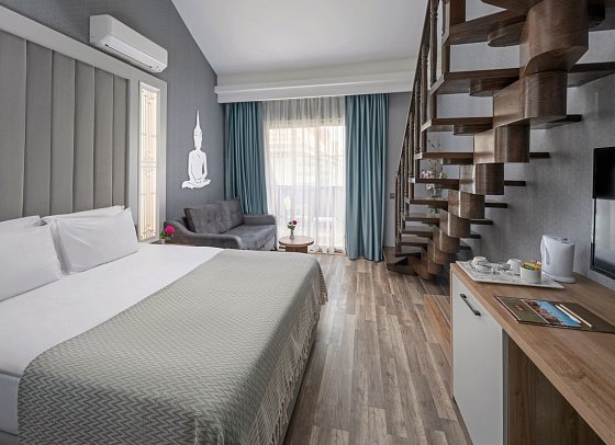 Siam Elegance Hotels & Spa - Wohnbeispiel Familienzimmer Duplex (Zimmercodierungen MB1 & MB2)