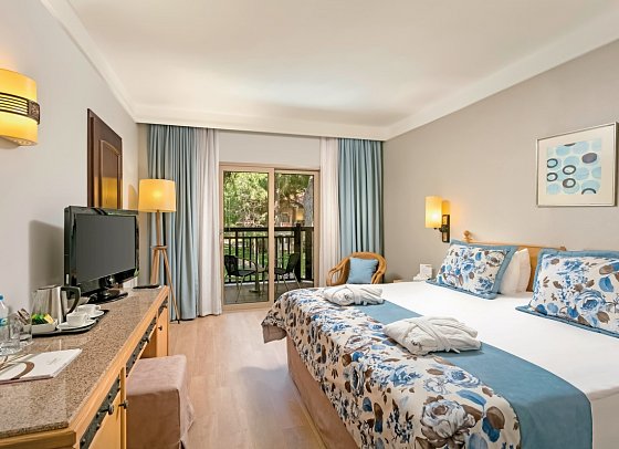 Xanadu Resort Hotel - Wohnbeispiel Familienzimmer Bungalow mit 2 Badezimern (Zimmercodierung FV2)