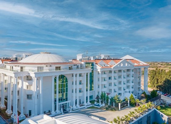 Roma Beach Resort & Spa