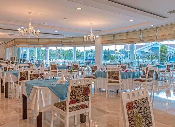 Roma Beach Resort & Spa