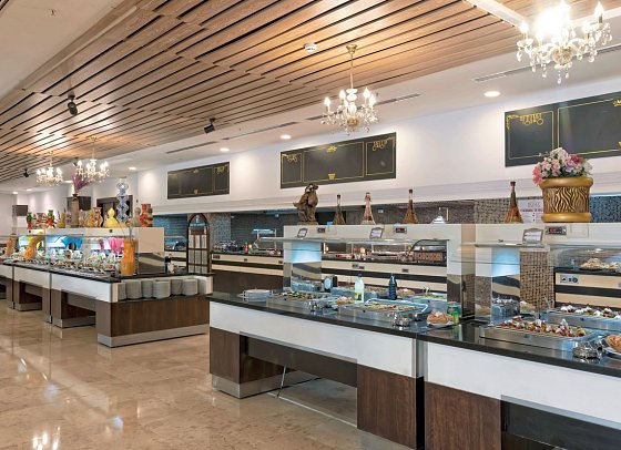 Roma Beach Resort & Spa