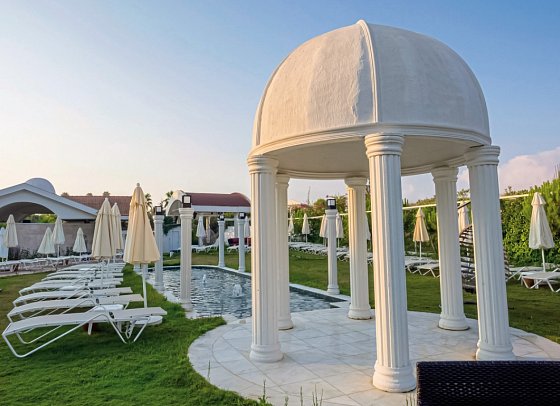 Roma Beach Resort & Spa