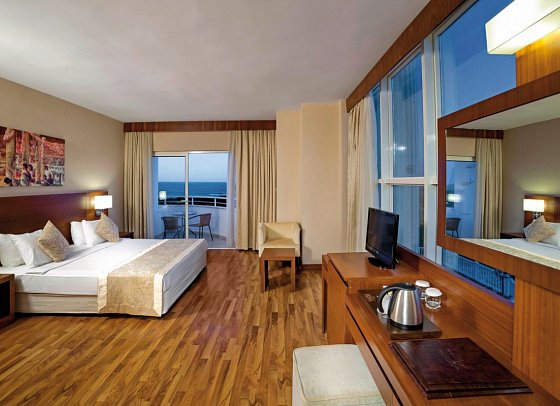 Roma Beach Resort & Spa - Wohnbeispiel Doppelzimmer Meerblick (Zimmercodierung DBM)