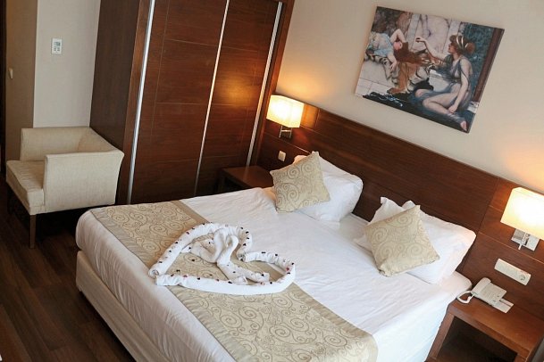 Roma Beach Resort & Spa - Wohnbeispiel Doppelzimmer Economy Landblick (Zimmercodierung DEL)