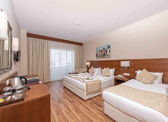 Roma Beach Resort & Spa - Wohnbeispiel Doppelzimmer Landblick (Zimmercodierung DBL)