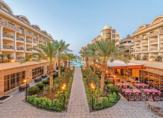 Kirman Belazur Resort & Spa