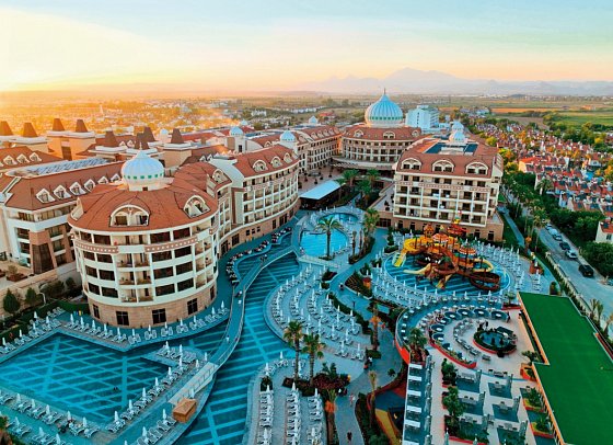 Kirman Belazur Resort & Spa
