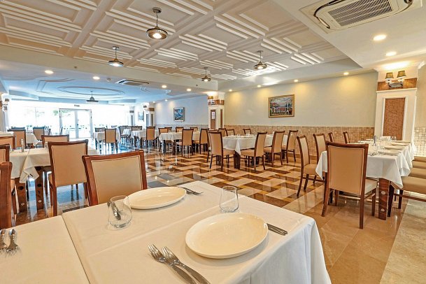 Crystal Waterworld Aqua Collection