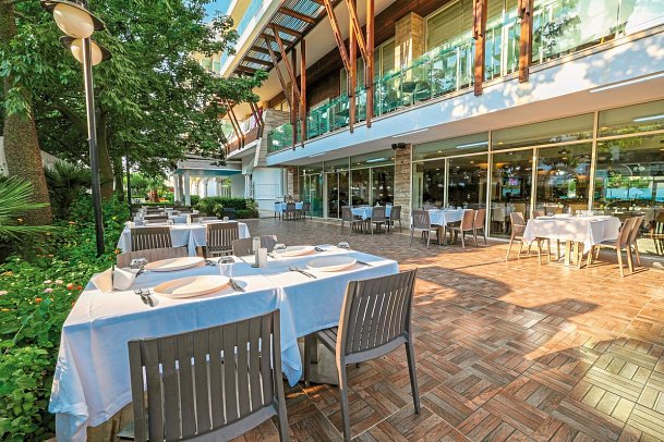 Crystal Waterworld Aqua Collection