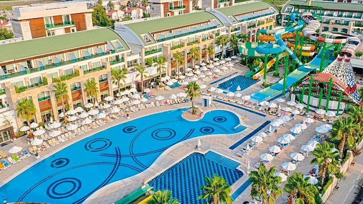 Crystal Waterworld Aqua Collection