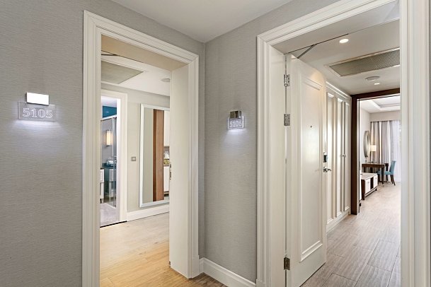 Titanic Deluxe Golf Belek - Wohnbeispiel Familienzimmer Swim-Up