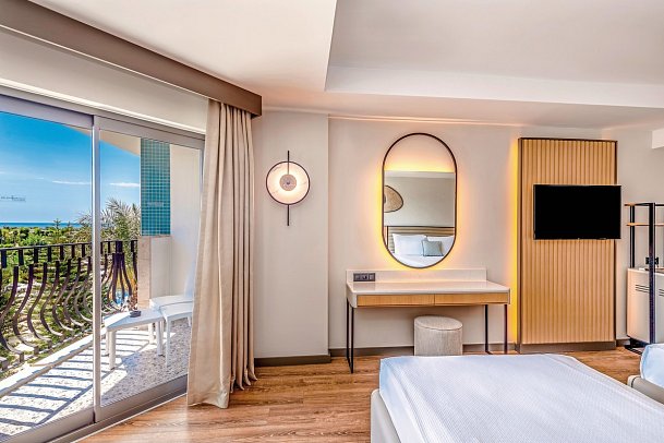 Belek Beach Resort - Wohnbeispiel Doppelzimmer Comfort seitlicher Meerblick (Zimmercodierung DFN)