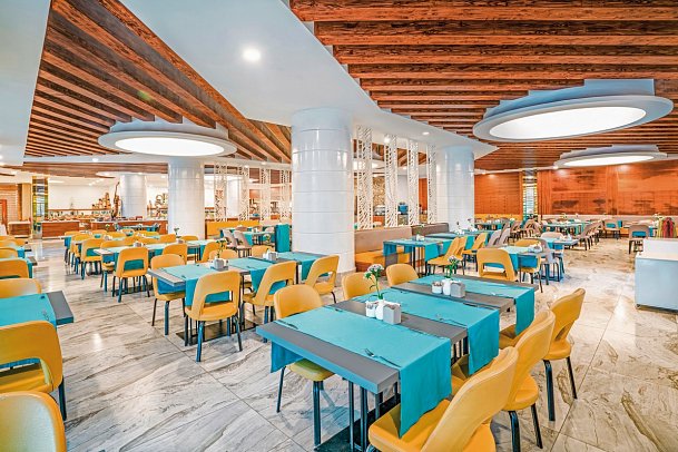 Glamour Resort & Spa