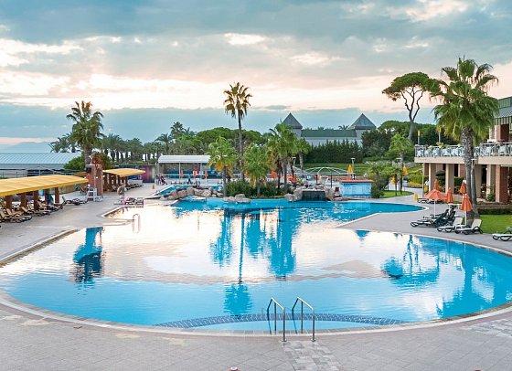 Pine Beach Belek