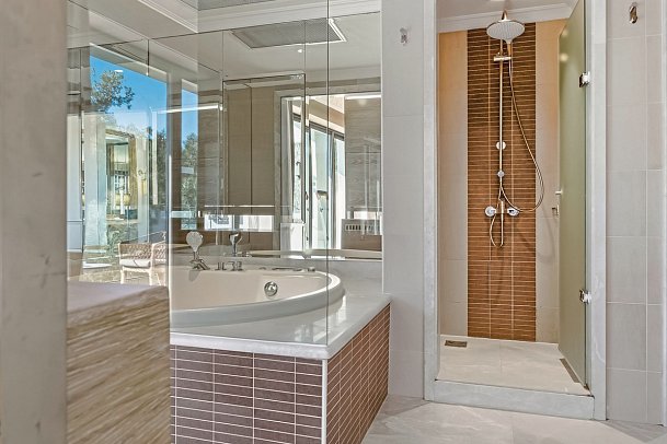 Ela Excellence Resort - Beispiel Bad Suite Deluxe (Zimmercodierung WD1)