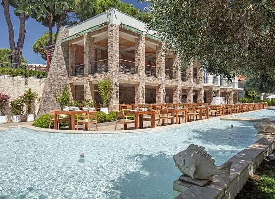 Ela Excellence Resort - La Perla Snack