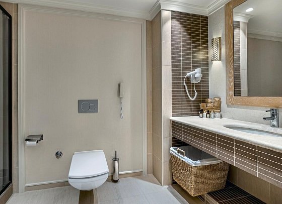Ela Excellence Resort - Beispiel Bad Doppelzimmer Superior (Zimmercodierungen DSG & DCG)