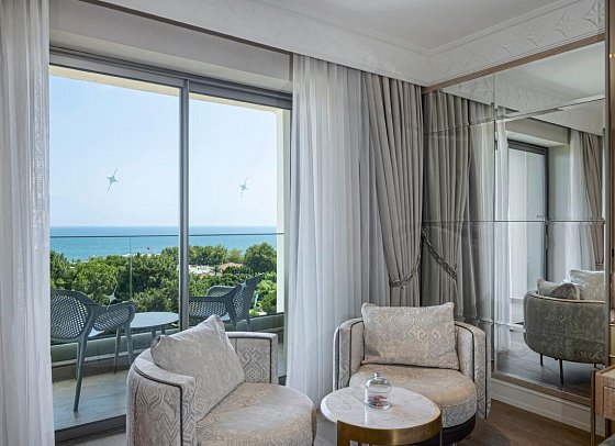 Ela Excellence Resort - Doppelzimmer Superior Meerblick mit Jacuzzi (Zimmercodierung DS4)
