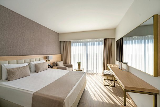 Sentido Luna Vista Belek - Wohnbeispiel Vista Suite seitlicher Meerblick (Zimmercodierung WB1)