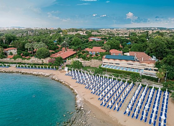 Can Garden Beach