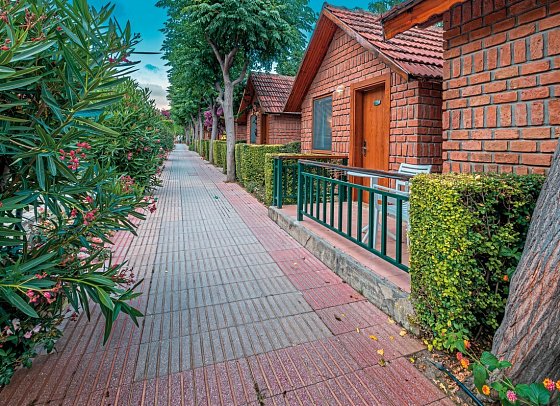 Can Garden Beach
