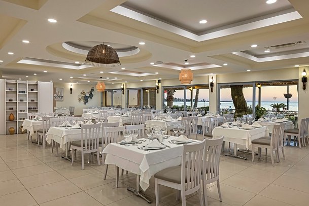 Side Star Park - A la carte Restaurant