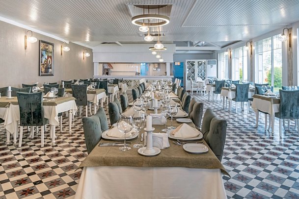 Side Star Park - Türkisches À-la-carte-Restaurant