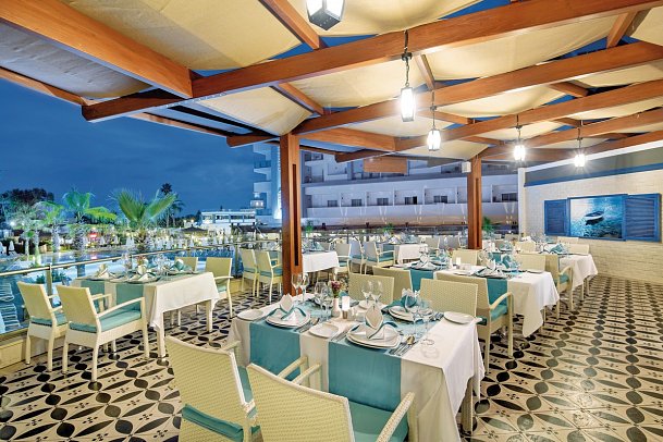 Seashell Resort & Spa