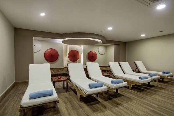 Seashell Resort & Spa