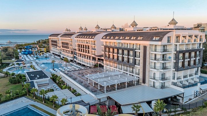 Diamond De Luxe Hotel & Spa