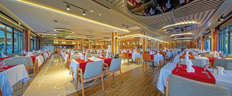 Diamond De Luxe Hotel & Spa