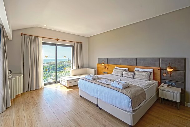 Diamond De Luxe Hotel & Spa - Wohnbeispiel Famlienzimmer (Zimmercodierung FB2)