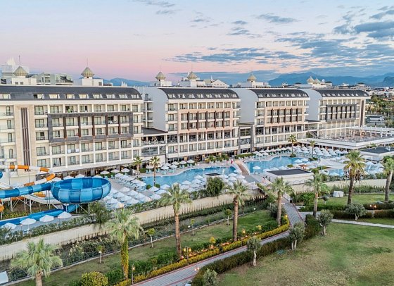 Diamond De Luxe Hotel & Spa
