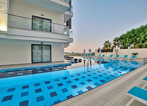 Diamond De Luxe Hotel & Spa