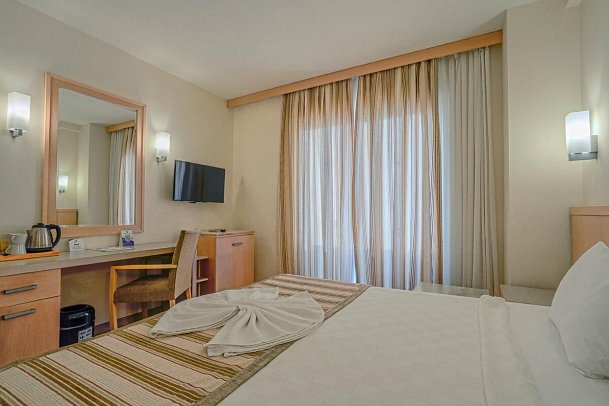Süral Resort - Wohnbeispiel Familienzimmer (Zimmercodierungen FBN & F2N)