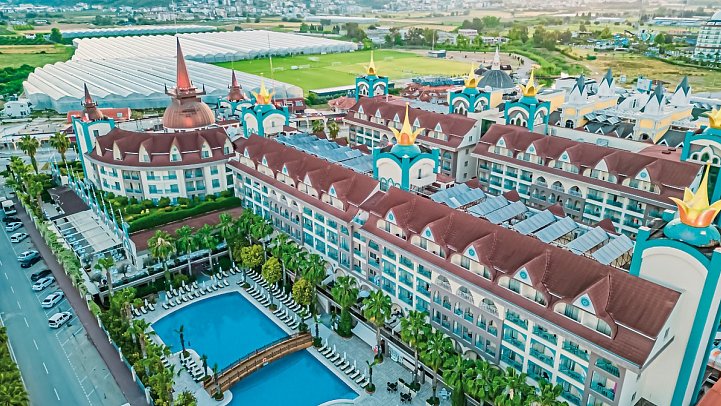 Side Crown Palace