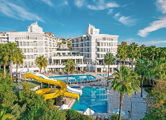 Royal Atlantis Beach