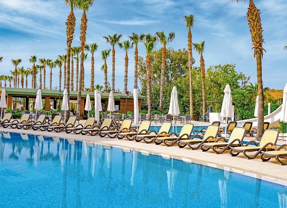 Royal Atlantis Beach