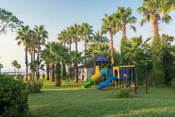 Royal Atlantis Beach