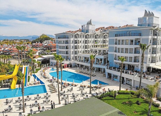 Royal Atlantis Beach