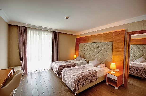 Grand Seker - Wohnbeispiel Familienzimmer (Zimmercodierung FB1)