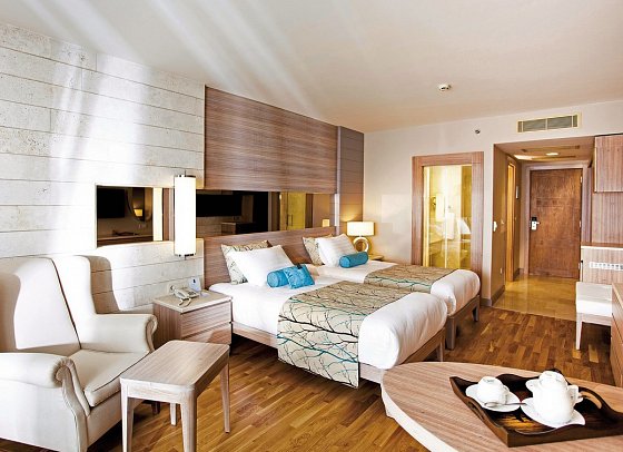 Melas Resort Hotel - Wohnbeispiel Doppelzimmer seitl. Meerblick (Zimmercodierungen DBN & DCN)