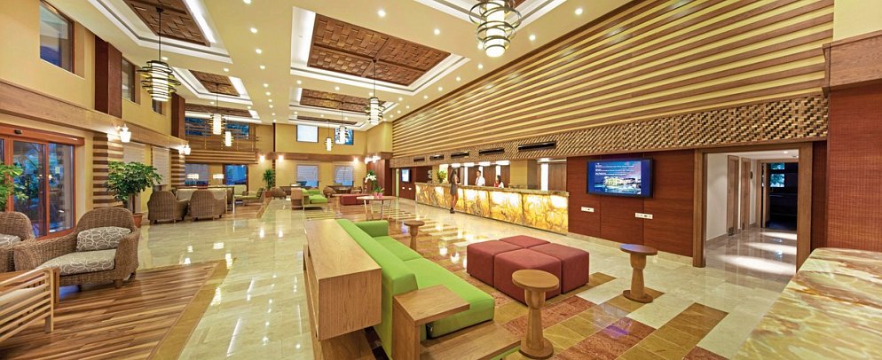Club Grand Side