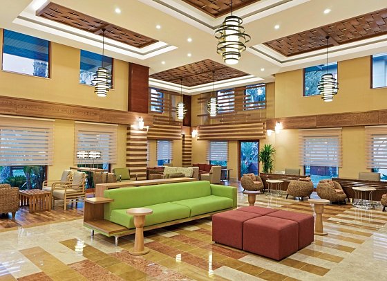 Club Grand Side