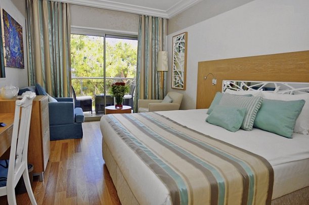 Turquoise Hotel - Wohnbeispiel Familienzimmer Deluxe Hauptgebäude (Zimmercodierung FDM)