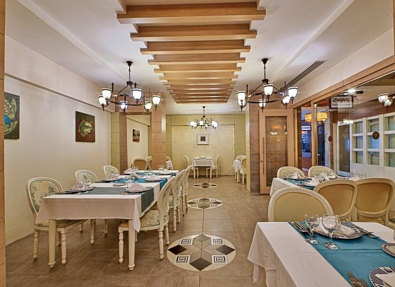 Side Aluna Hotel - A la Carte Restaurant