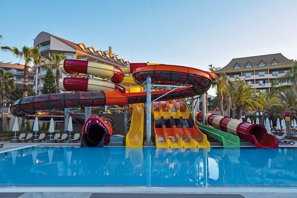 Royal Dragon Hotel