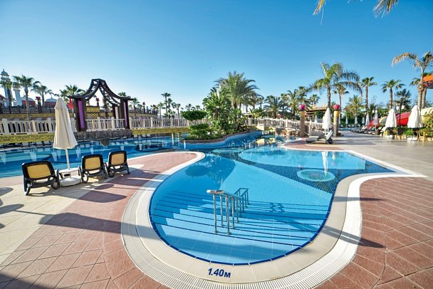 Royal Dragon Hotel