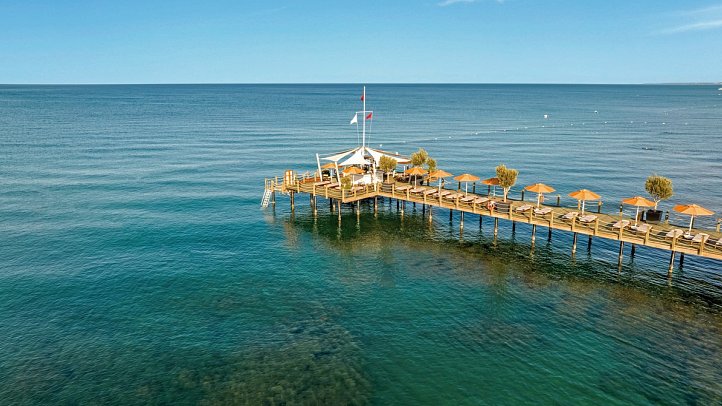 Arum Barut Collection