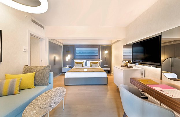 Arum Barut Collection - Wohnbeispiel Familiensuite Queen seitl. Meerblick (Zimmercodierung FBN)